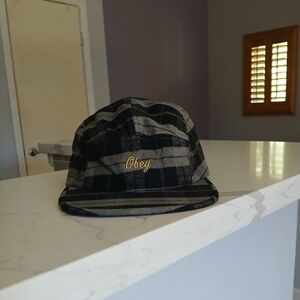 NWOT Obey Plaid hat in gray/black.